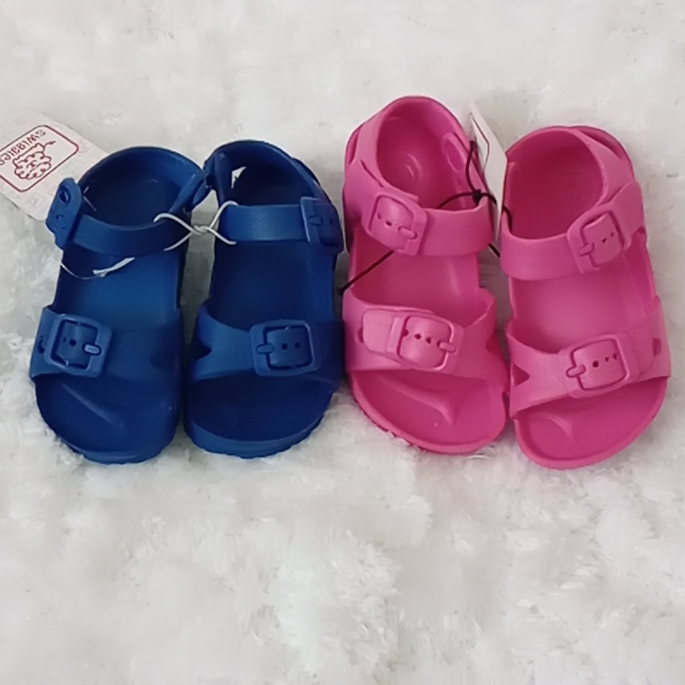 New Pair Of Sandals Footbed Kid shoes Sandals